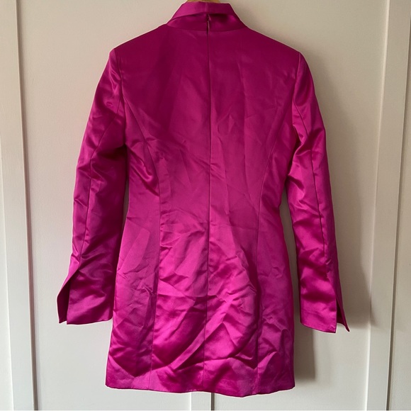 Zara Pink Satin Blazer Dress, deep v neckline & knotted waistband - Size Medium - Picture 8 of 11